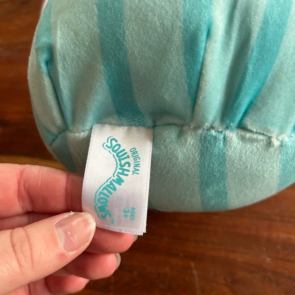 NWT Squishmallows Diedre the Cupcake - Picture 5 of 8